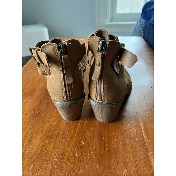 G by Guess brown woven chunky heel ankle boots  8.5 - Picture 5 of 7